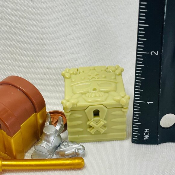 Pirate-Themed Miniature Treasure X Chest & Weapons Accessories - Picture 6 of 7